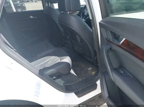 WA1ANAFY6J2009780 2018 AUDI Q5 - Image 8