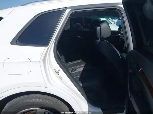 WA1ANAFY6J2010086 2018 AUDI Q5 - Image 8