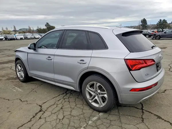 WA1ANAFY6J2041371 2018 AUDI Q5 - Image 2