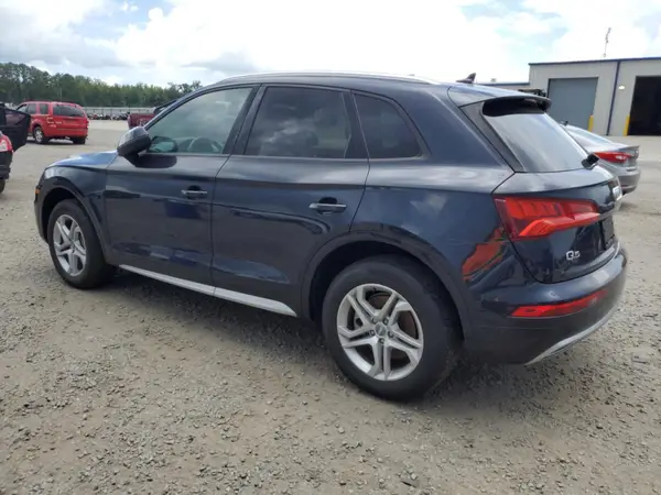 WA1ANAFY6J2116795 2018 AUDI Q5 - Image 2
