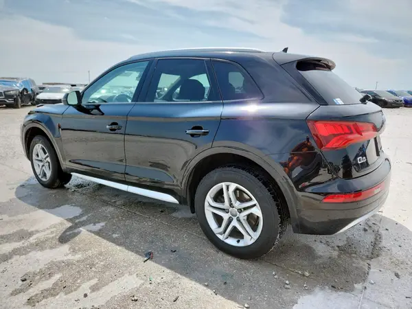WA1ANAFY6J2117316 2018 AUDI Q5 - Image 2