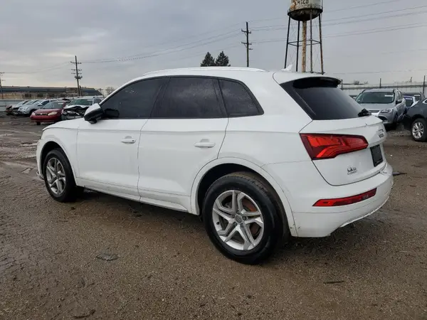 WA1ANAFY6J2128431 2018 AUDI Q5 - Image 2