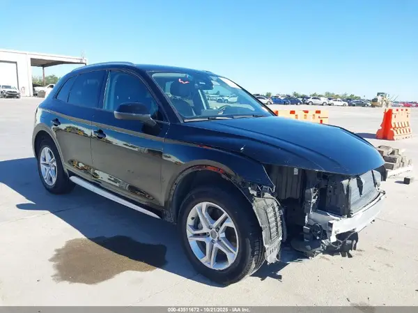 WA1ANAFY6J2185180 2018 AUDI Q5 - Image 1