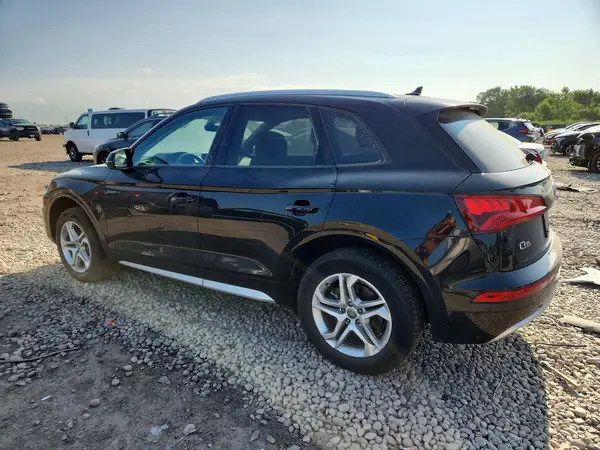 WA1ANAFY6J2185860 2018 AUDI Q5 - Image 2