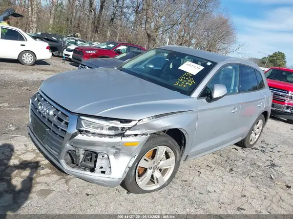 WA1ANAFY6J2196373 2018 AUDI Q5 - Image 2