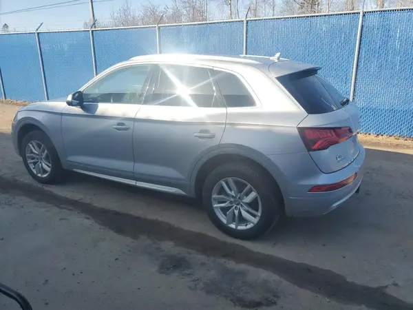 WA1ANAFY6J2205718 2018 AUDI Q5 - Image 2