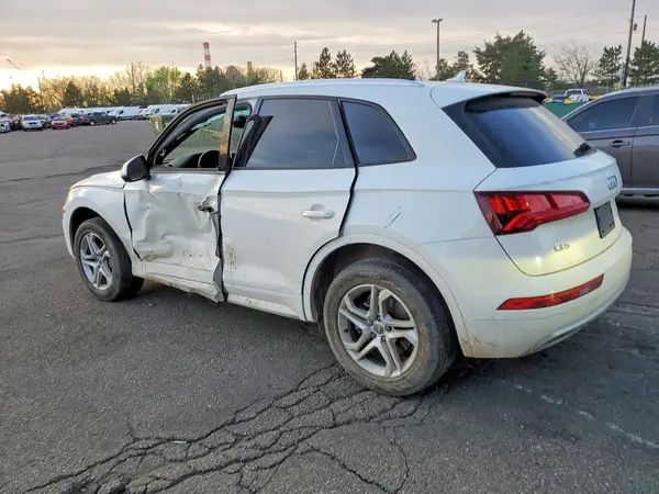 WA1ANAFY6J2240694 2018 AUDI Q5 - Image 2