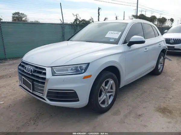 WA1ANAFY6K2038553 2019 AUDI Q5 - Image 2