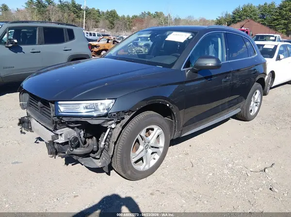 WA1ANAFY6K2042280 2019 AUDI Q5 - Image 2