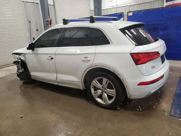 WA1ANAFY6K2047110 2019 AUDI Q5 - Image 2