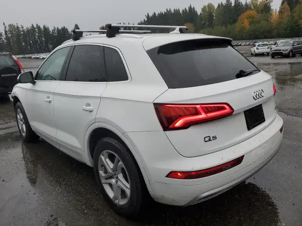 WA1ANAFY6K2049021 2019 AUDI Q5 - Image 2