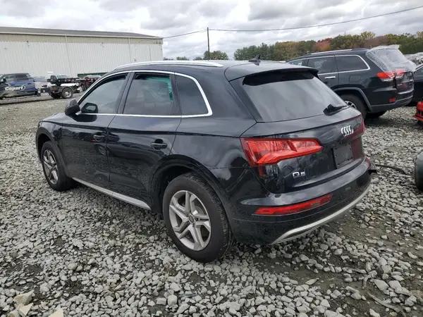 WA1ANAFY6K2053859 2019 AUDI Q5 - Image 2