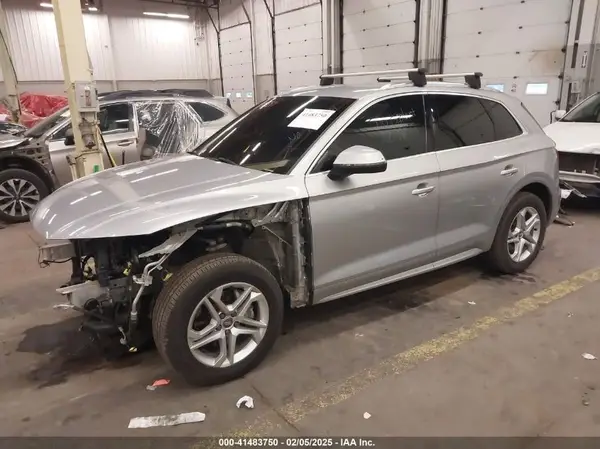 WA1ANAFY6K2089034 2019 AUDI Q5 - Image 2