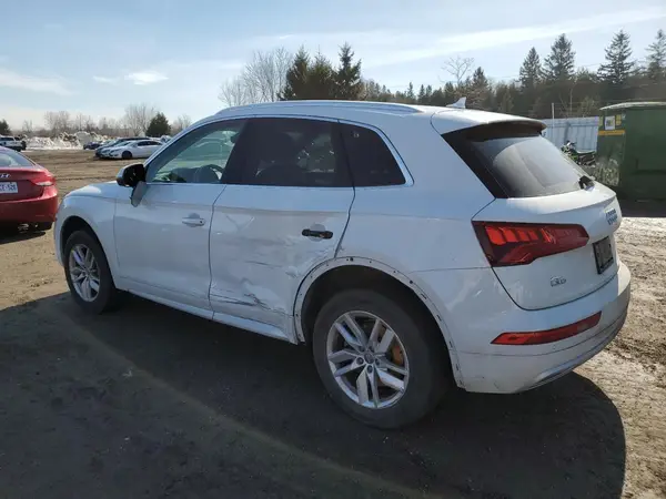 WA1ANAFY6K2094010 2019 AUDI Q5 - Image 2