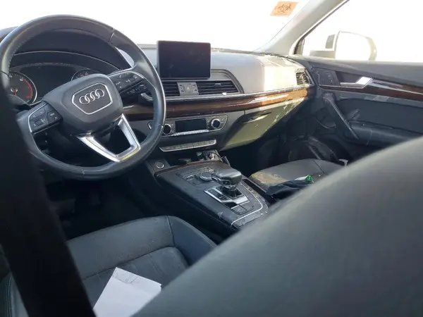 WA1ANAFY6K2100579 2019 AUDI Q5 - Image 8