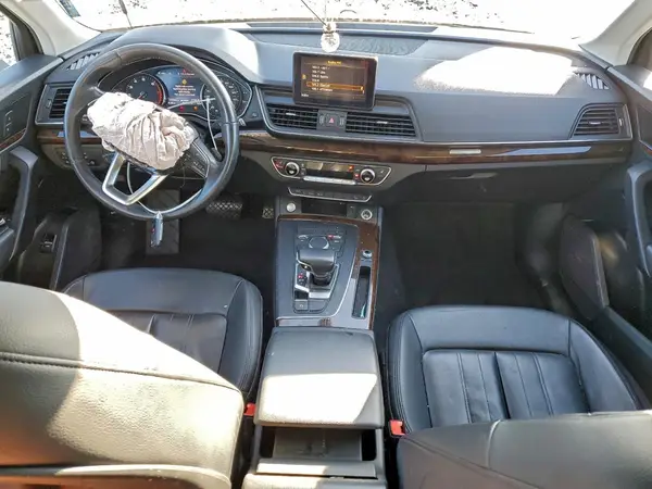 WA1ANAFY6K2111226 2019 AUDI Q5 - Image 8