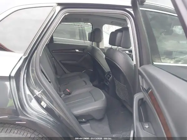 WA1ANAFY6K2114238 2019 AUDI Q5 - Image 8
