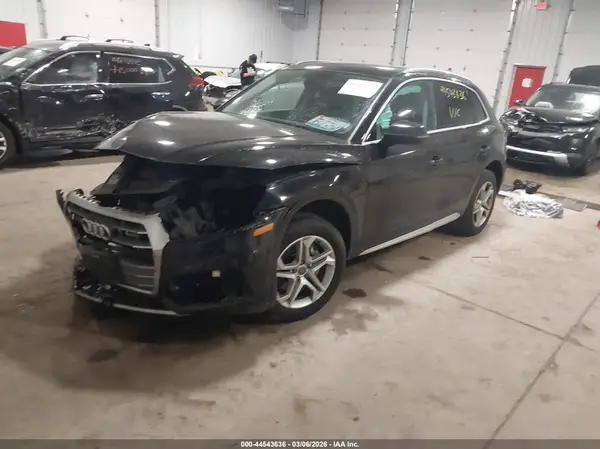WA1ANAFY6K2123165 2019 AUDI Q5 - Image 2