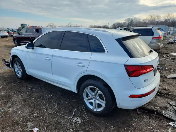 WA1ANAFY6K2130343 2019 AUDI Q5 - Image 2