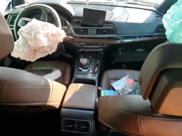 WA1ANAFY6K2134795 2019 AUDI Q5 - Image 8