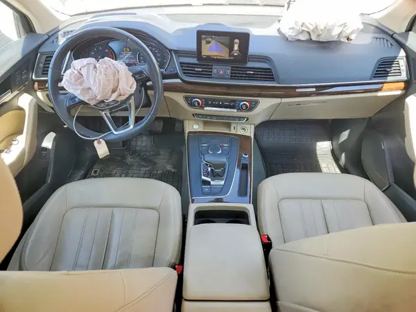 WA1ANAFY6K2135610 2019 AUDI Q5 - Image 8