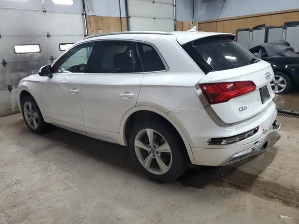 WA1ANAFY6L2028736 2020 AUDI Q5 - Image 2