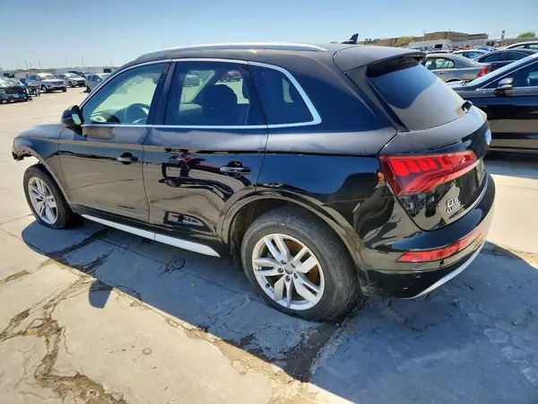 WA1ANAFY6L2042913 2020 AUDI Q5 - Image 2