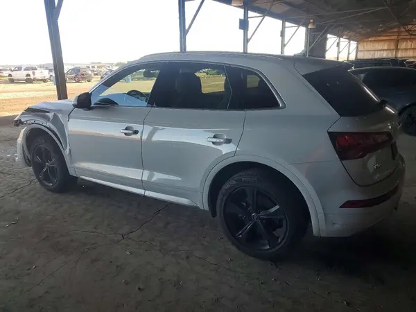 WA1ANAFY6L2049764 2020 AUDI Q5 - Image 2