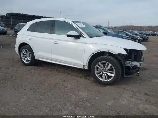WA1ANAFY6L2057945 2020 AUDI Q5 - Image 1