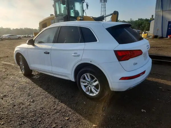 WA1ANAFY6L2059646 2020 AUDI Q5 - Image 2