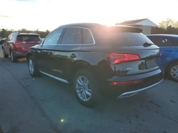 WA1ANAFY6L2074275 2020 AUDI Q5 - Image 2