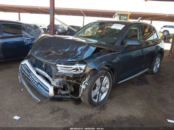 WA1ANAFY7J2003311 2018 AUDI Q5 - Image 2