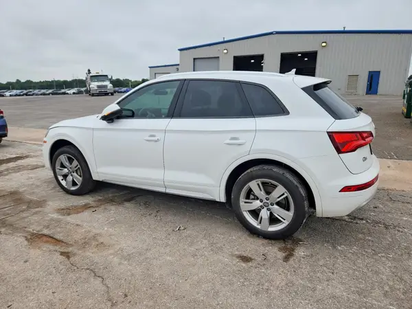 WA1ANAFY7J2004331 2018 AUDI Q5 - Image 2