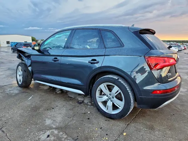 WA1ANAFY7J2007004 2018 AUDI Q5 - Image 2