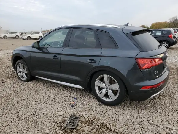 WA1ANAFY7J2007388 2018 AUDI Q5 - Image 2