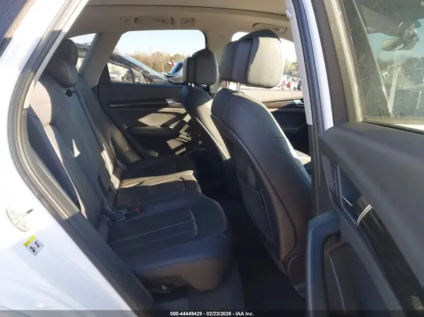 WA1ANAFY7J2044232 2018 AUDI Q5 - Image 8