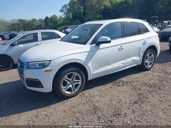WA1ANAFY7J2052637 2018 AUDI Q5 - Image 2