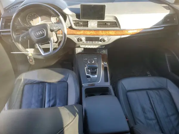 WA1ANAFY7J2106891 2018 AUDI Q5 - Image 8
