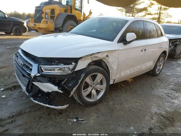 WA1ANAFY7J2117714 2018 AUDI Q5 - Image 2