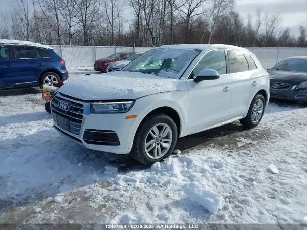 WA1ANAFY7J2118460 2018 AUDI Q5 - Image 2