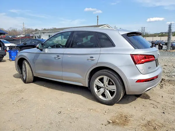WA1ANAFY7J2120340 2018 AUDI Q5 - Image 2