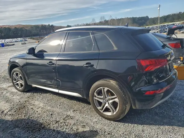 WA1ANAFY7J2127661 2018 AUDI Q5 - Image 2
