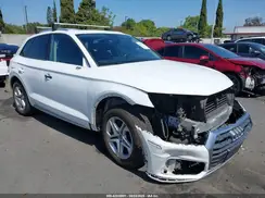 WA1ANAFY7J2188184 2018 AUDI Q5