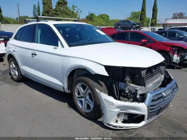 WA1ANAFY7J2188184 2018 AUDI Q5 - Image 1
