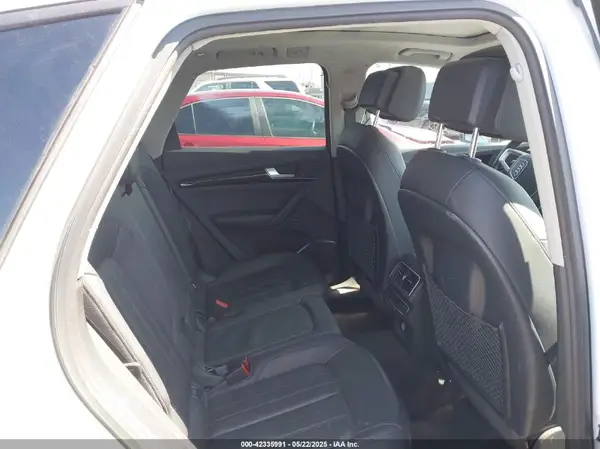 WA1ANAFY7J2188184 2018 AUDI Q5 - Image 8