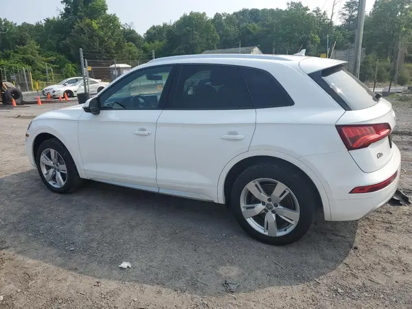 WA1ANAFY7J2215464 2018 AUDI Q5 - Image 2