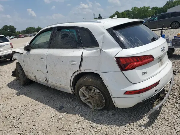 WA1ANAFY7J2220860 2018 AUDI Q5 - Image 2