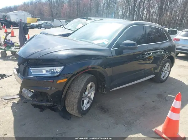 WA1ANAFY7K2042627 2019 AUDI Q5 - Image 2