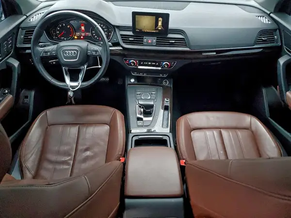 WA1ANAFY7K2057418 2019 AUDI Q5 - Image 8