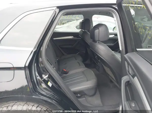 WA1ANAFY7K2057693 2019 AUDI Q5 - Image 8